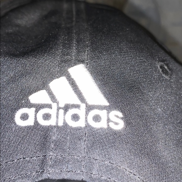 Black adidas hat - Picture 3 of 5